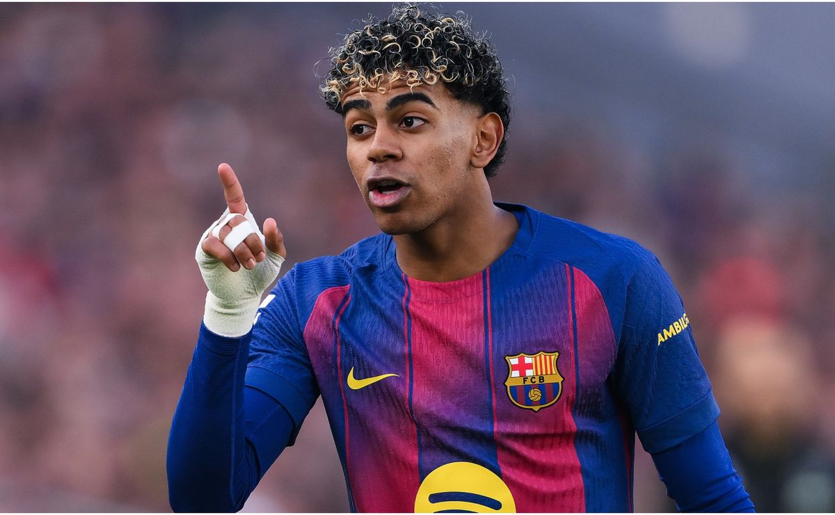 Barcelona Face Striker Dilemma as Hansi Flick Weighs Life Without a No. 9